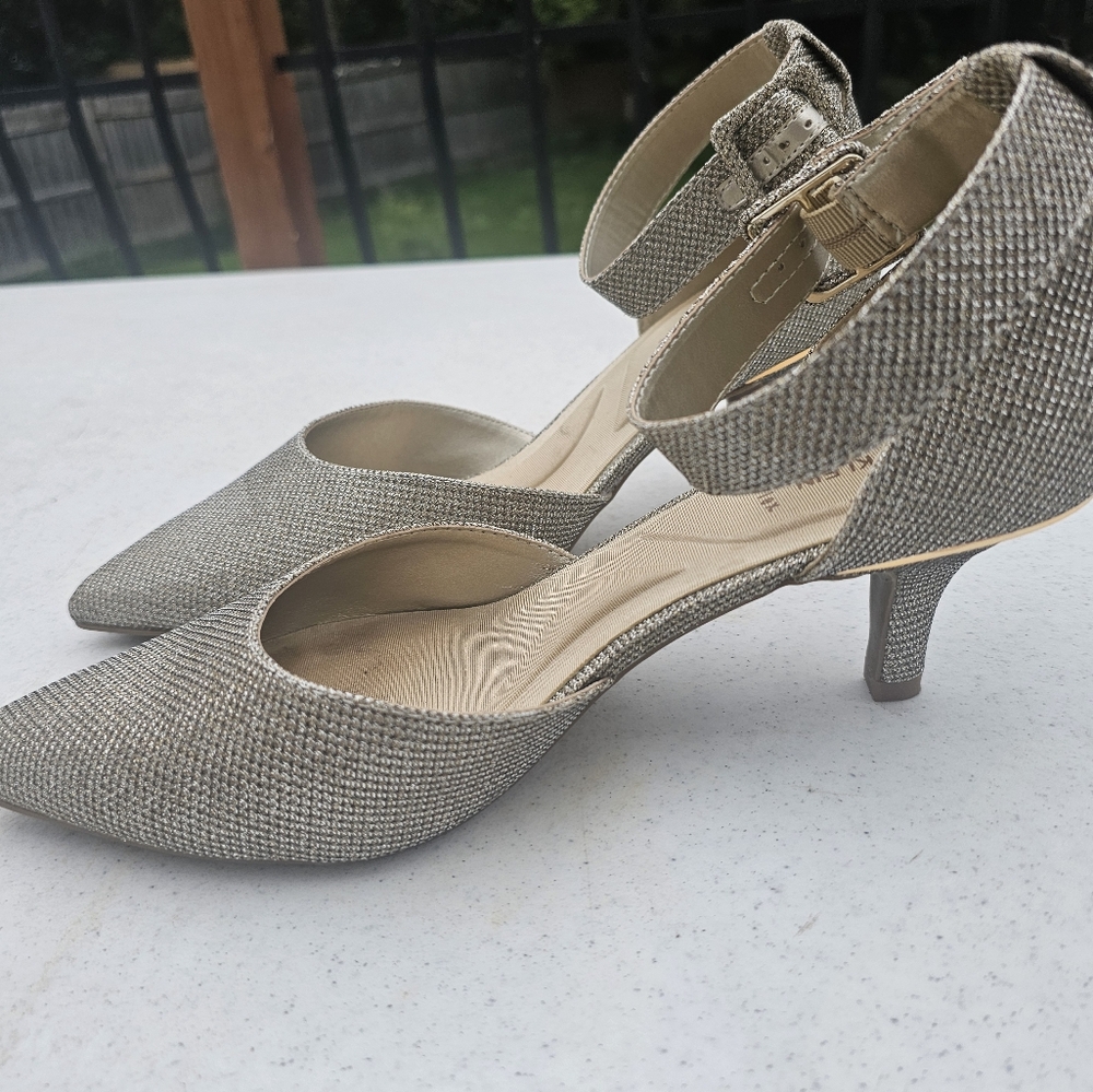 Anne Klein size 10 sparkle heels